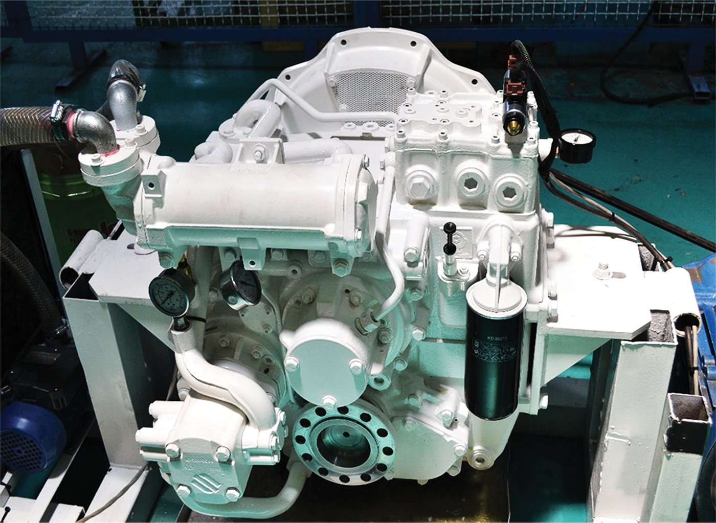 ناقل حركة بحري BMI G 2616